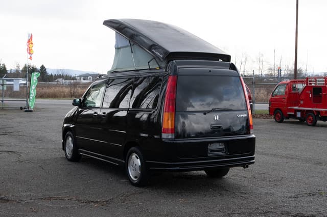 2000 Honda Step Wagon JDM car for sale — photo 4 of 10
