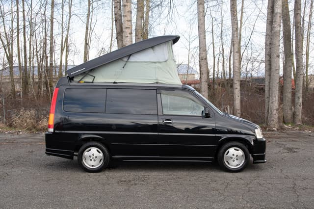 2000 Honda Step Wagon JDM car for sale — photo 8 of 10
