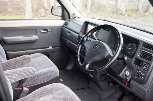 2000 Honda Step Wagon JDM car for sale — photo 9 of 10