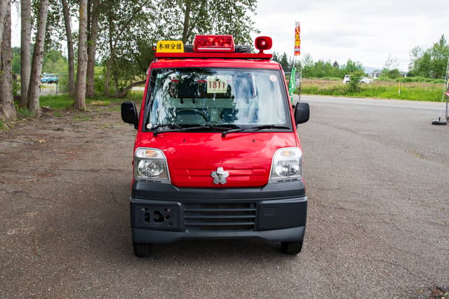2000 Mitsubishi Minicab JDM car for sale — photo 2 of 10