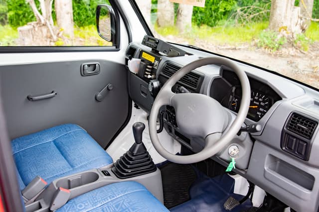 2000 Mitsubishi Minicab JDM car for sale — photo 8 of 10
