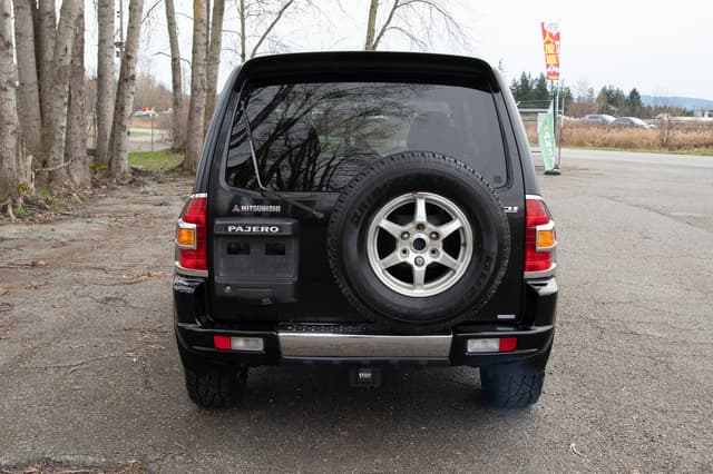 2000 Mitsubishi Pajero JDM car for sale — photo 5 of 10