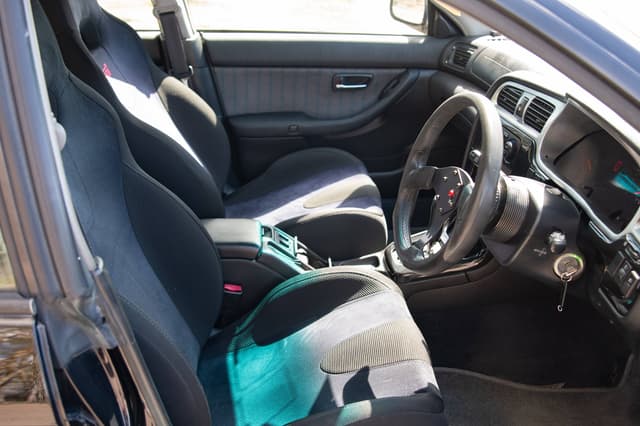 2000 Subaru Legacy JDM car for sale — photo 9 of 10