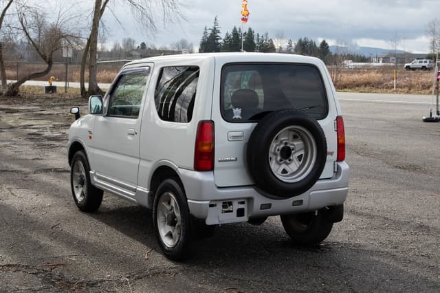 2000 Suzuki Jimny JDM car for sale — photo 6 of 10