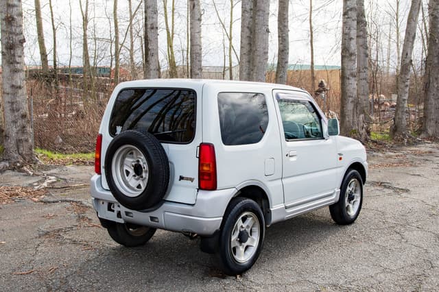 2000 Suzuki Jimny JDM car for sale — photo 8 of 10