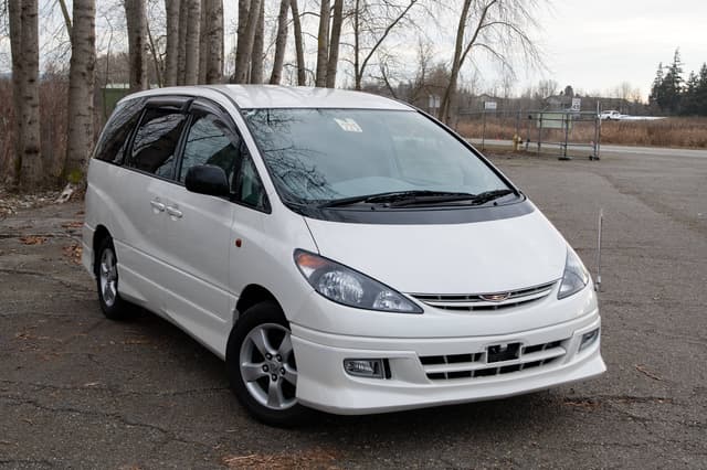 2000 Toyota Estima JDM car for sale — photo 3 of 10