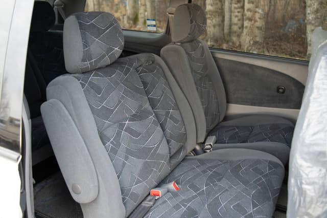 2000 Toyota Estima JDM car for sale — photo 10 of 10