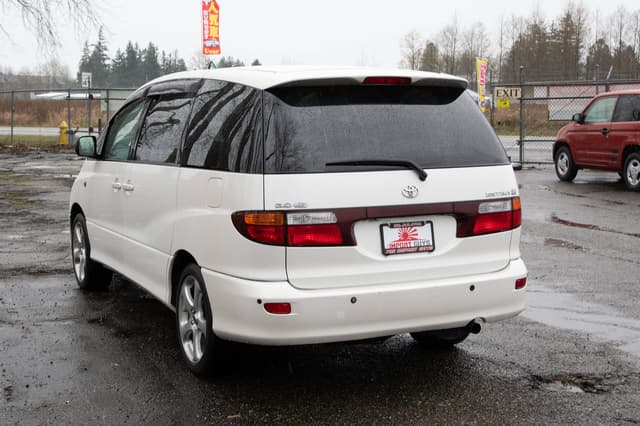 2000 Toyota Estima JDM car for sale — photo 6 of 10
