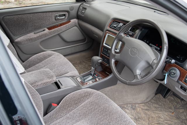 2000 Toyota Mark II JDM car for sale — photo 9 of 10