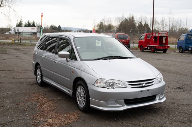 2000 Honda Odyssey JDM car for sale — photo 3 of 10