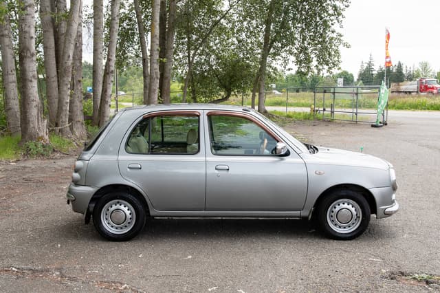 2001 Nissan March JDM car for sale — photo 6 of 10