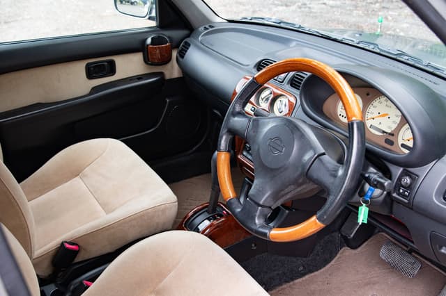 2001 Nissan March JDM car for sale — photo 8 of 10