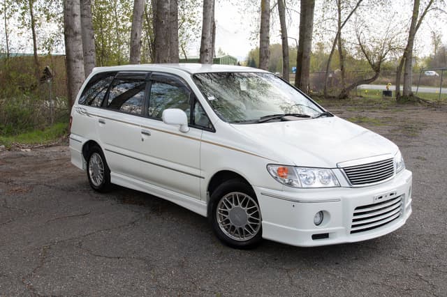 2001 Nissan Presage JDM car for sale — photo 3 of 10