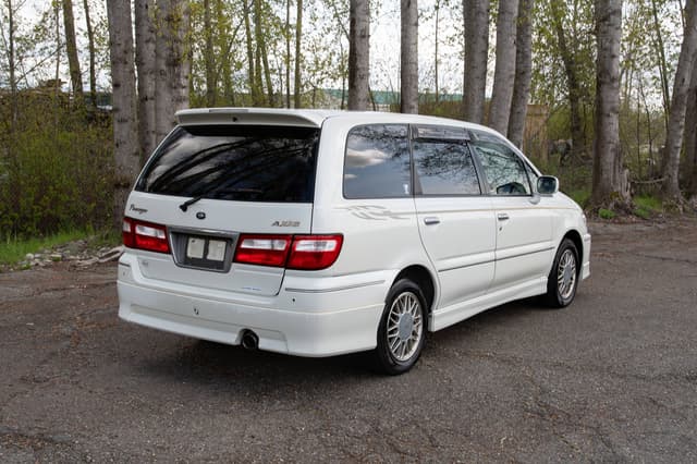 2001 Nissan Presage JDM car for sale — photo 6 of 10