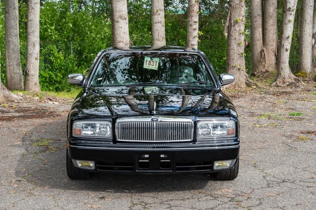 2001 Nissan President JDM car for sale — photo 2 of 10