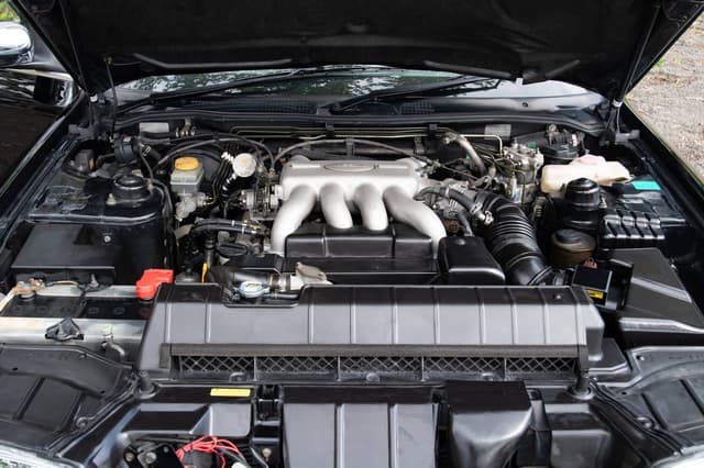 2001 Nissan President JDM car for sale — photo 10 of 10