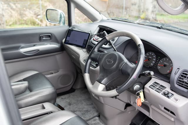 2001 Nissan Serena JDM car for sale — photo 8 of 10