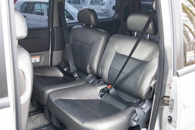 2001 Nissan Serena JDM car for sale — photo 9 of 10