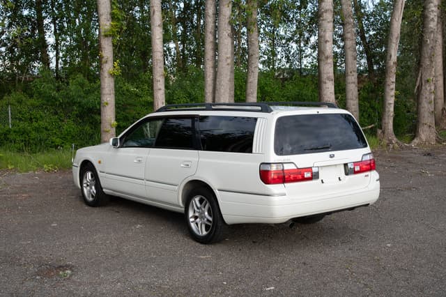 2001 Nissan Stagea JDM car for sale — photo 4 of 10