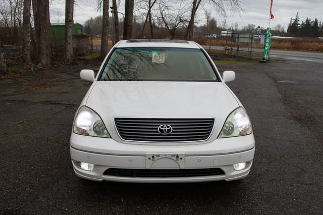 2001 Toyota Celsior JDM car for sale — photo 2 of 10