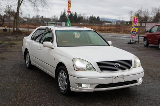 2001 Toyota Celsior JDM car for sale — photo 3 of 10
