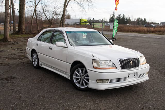 2001 Toyota Majesta JDM car for sale — photo 3 of 10
