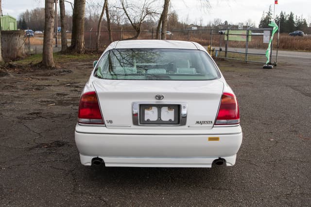 2001 Toyota Majesta JDM car for sale — photo 5 of 10