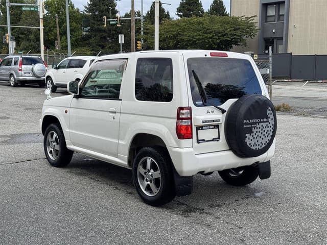 2004 Mitsubishi Pajero JDM car for sale — photo 5 of 10