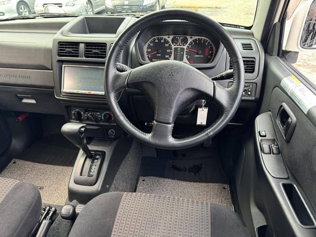 2004 Mitsubishi Pajero JDM car for sale — photo 10 of 10