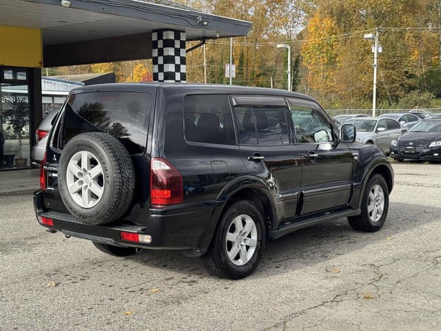 2006 Mitsubishi Pajero JDM car for sale — photo 7 of 10