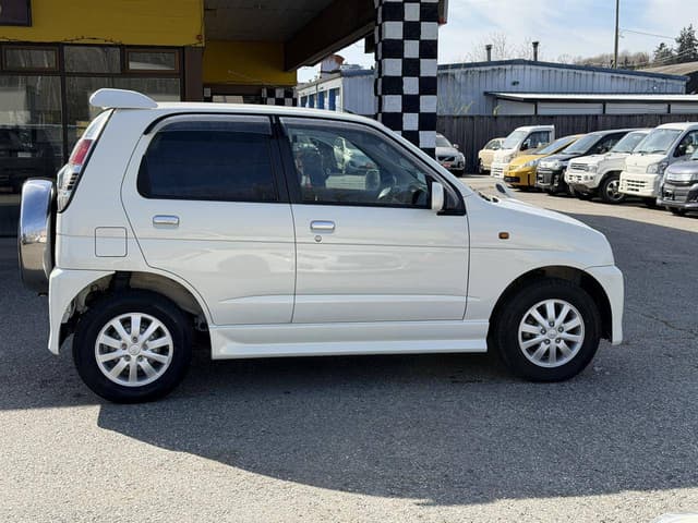 2008 Daihatsu Terios JDM car for sale — photo 7 of 10