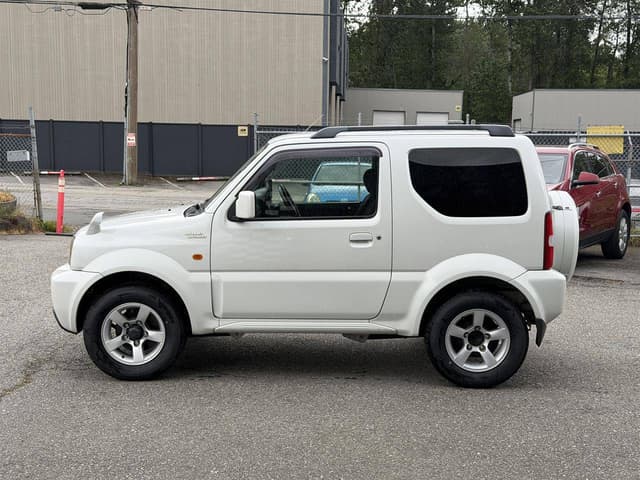 2008 Suzuki Jimny JDM car for sale — photo 4 of 10