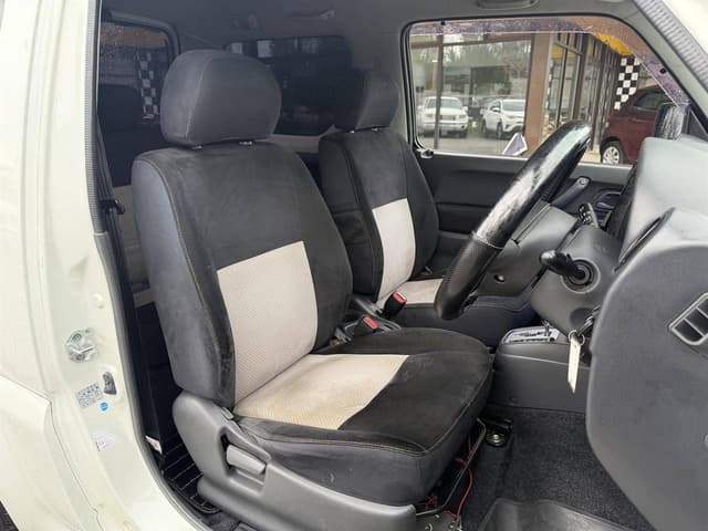 2008 Suzuki Jimny JDM car for sale — photo 9 of 10