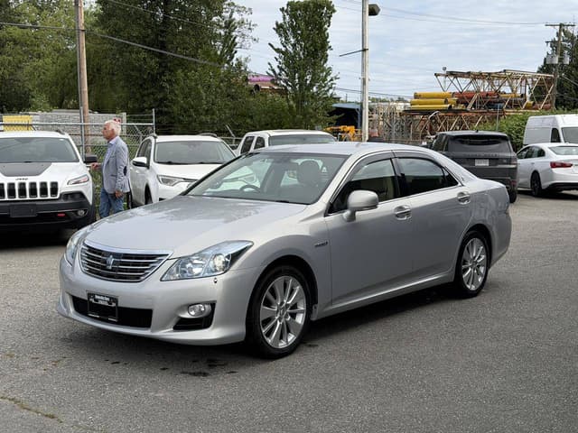 2008 Toyota Crown JDM car for sale — photo 3 of 10