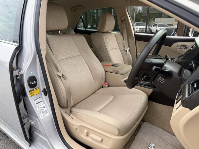2008 Toyota Crown JDM car for sale — photo 9 of 10