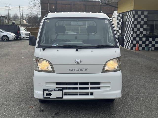2009 Daihatsu Hijet JDM car for sale — photo 2 of 10