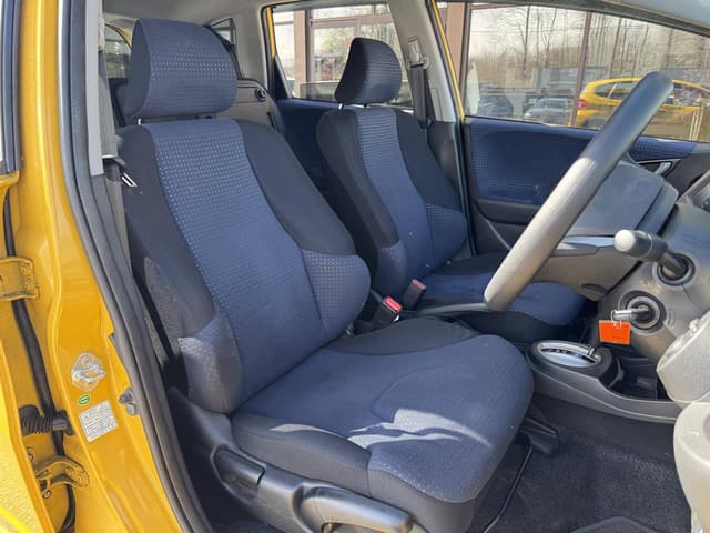 2009 Honda Fit JDM car for sale — photo 9 of 10