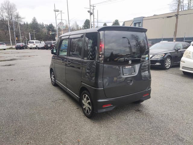 2010 Suzuki Palette JDM car for sale — photo 4 of 10