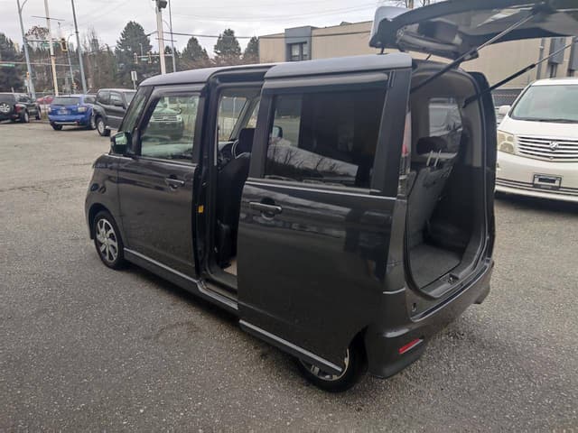 2010 Suzuki Palette JDM car for sale — photo 10 of 10