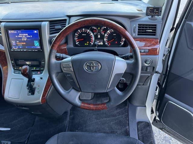 2010 Toyota Alphard JDM car for sale — photo 10 of 10