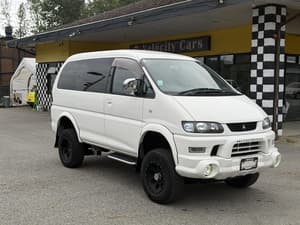 2004 Mitsubishi Delica JDM car for sale