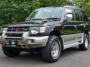 1997 Mitsubishi Pajero JDM car for sale