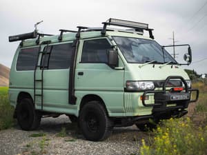 1995 Mitsubishi Delica JDM car for sale