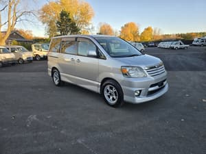 2001 Toyota Noah JDM car for sale