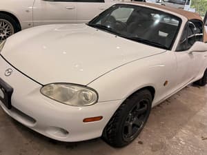 2000 Mazda Roadster (Eunos Roadster / MX-5) JDM car for sale