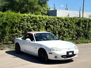 2000 Mazda Roadster (Eunos Roadster / MX-5) JDM car for sale