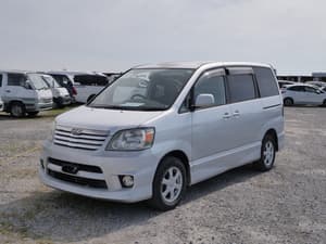 2001 Toyota Noah JDM car for sale