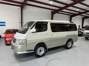 2000 Toyota HiAce JDM car for sale