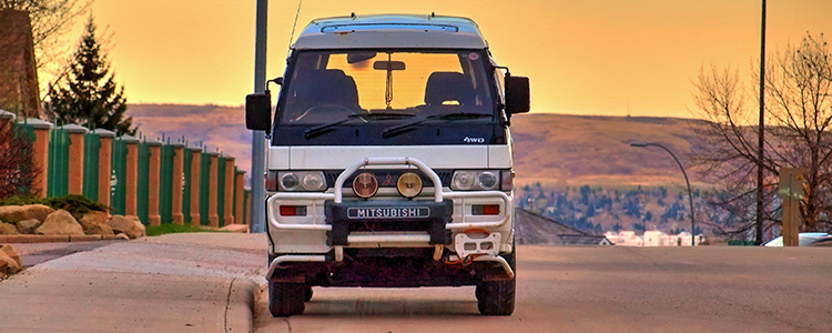 Mitsubishi_Delica