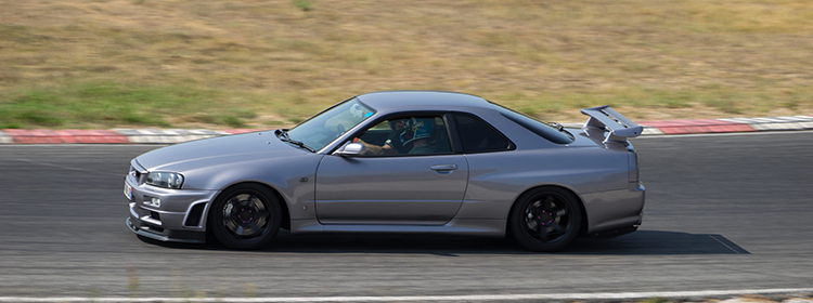 R34 Nissan Skyline GT-R